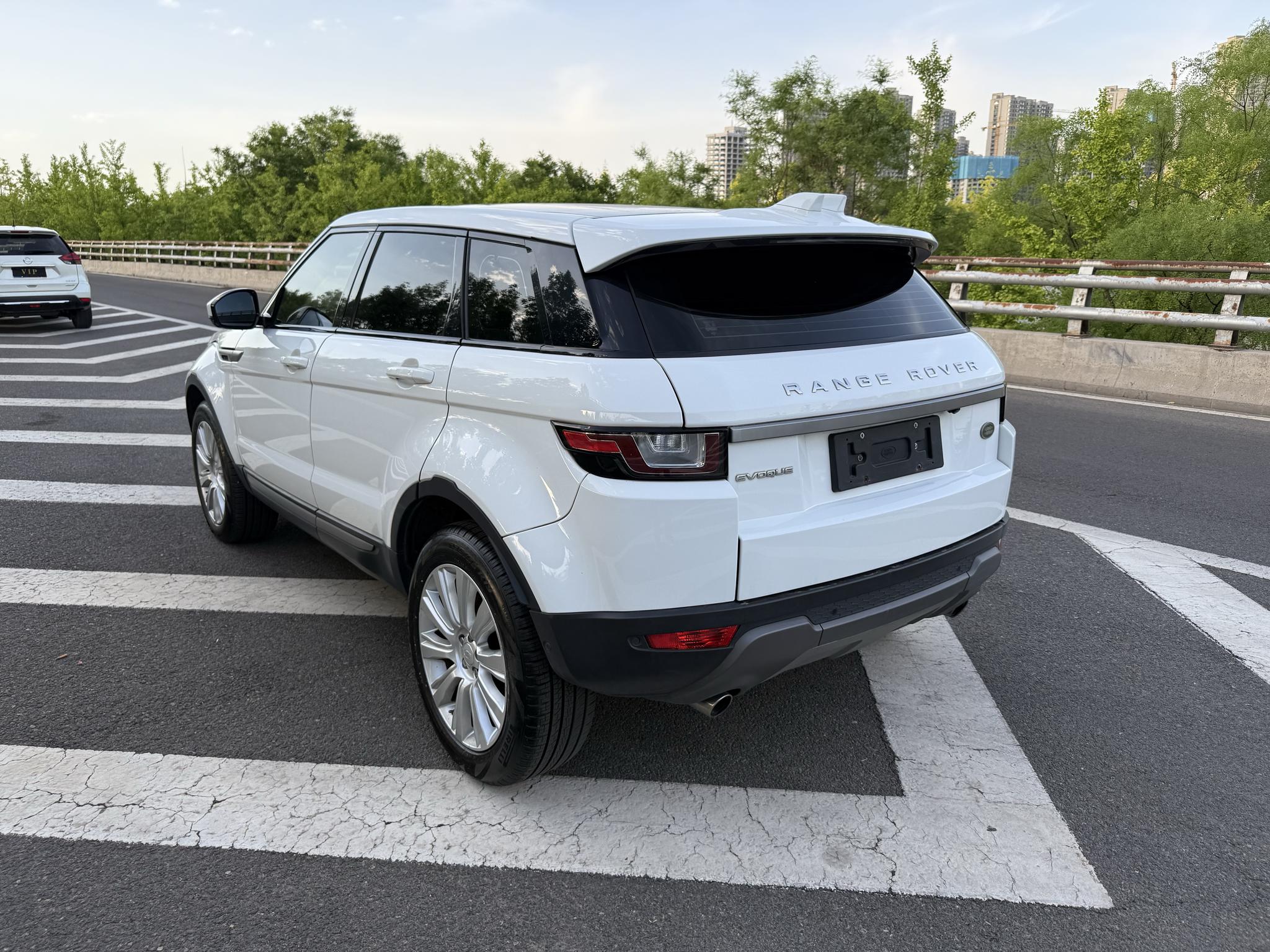 Land Rover Range Rover Evoque 2018 240PS SE Smart Shine – фото 10