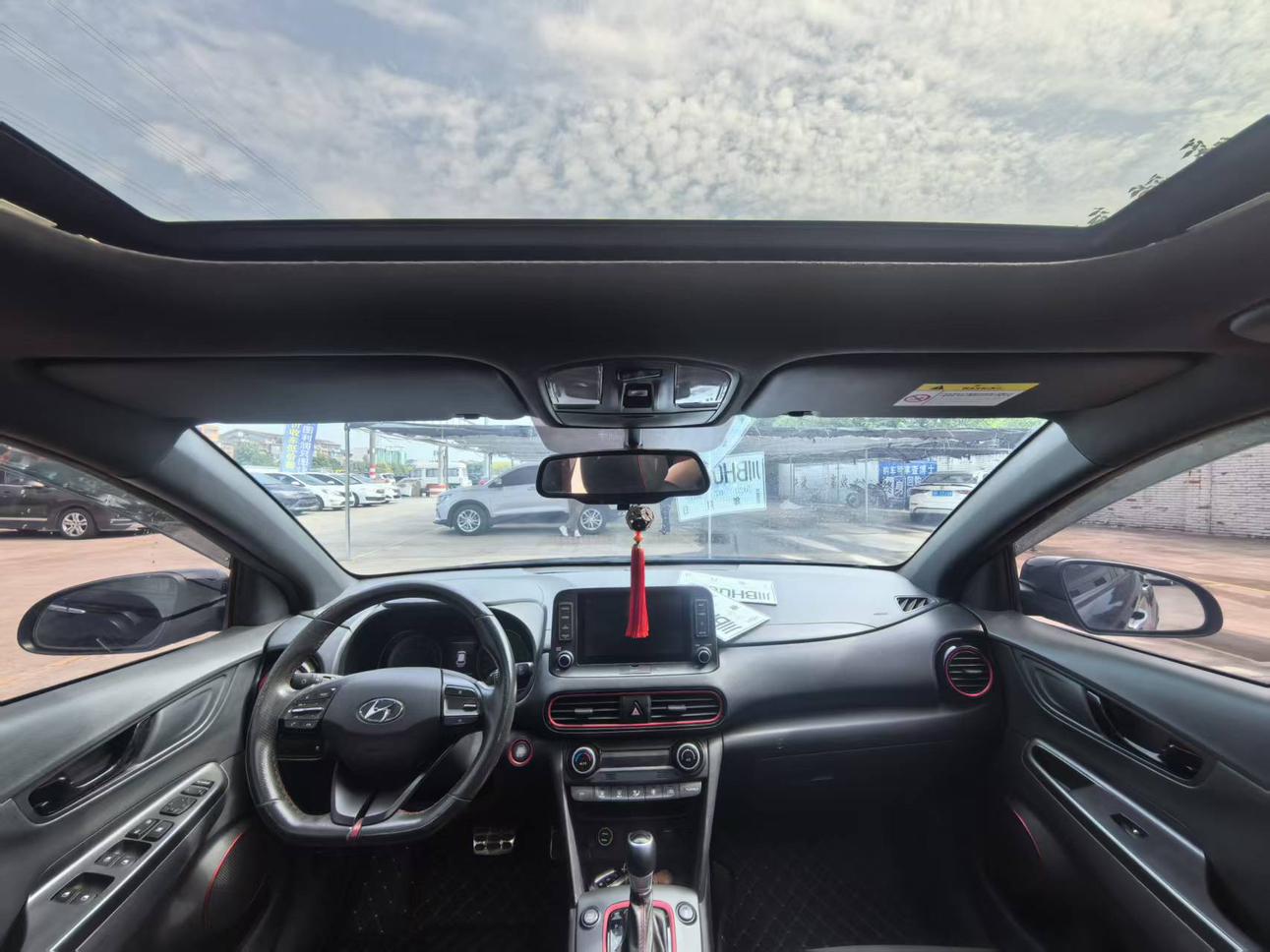 Hyundai Encino Модель 2018 года 1.6T изящество Stonic Edition – фото 8