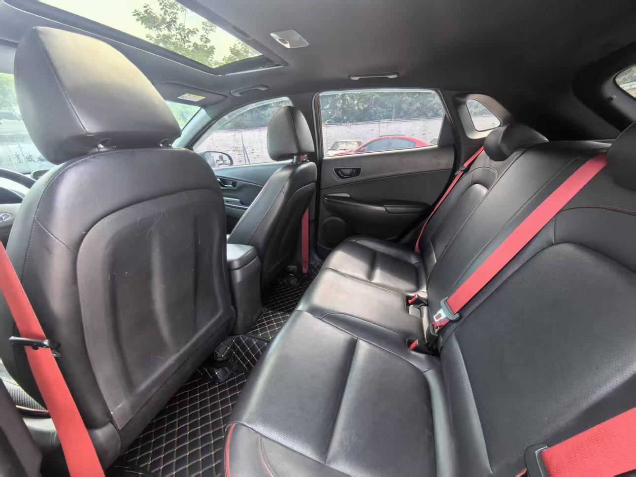 Hyundai Encino Модель 2018 года 1.6T изящество Stonic Edition – фото 9
