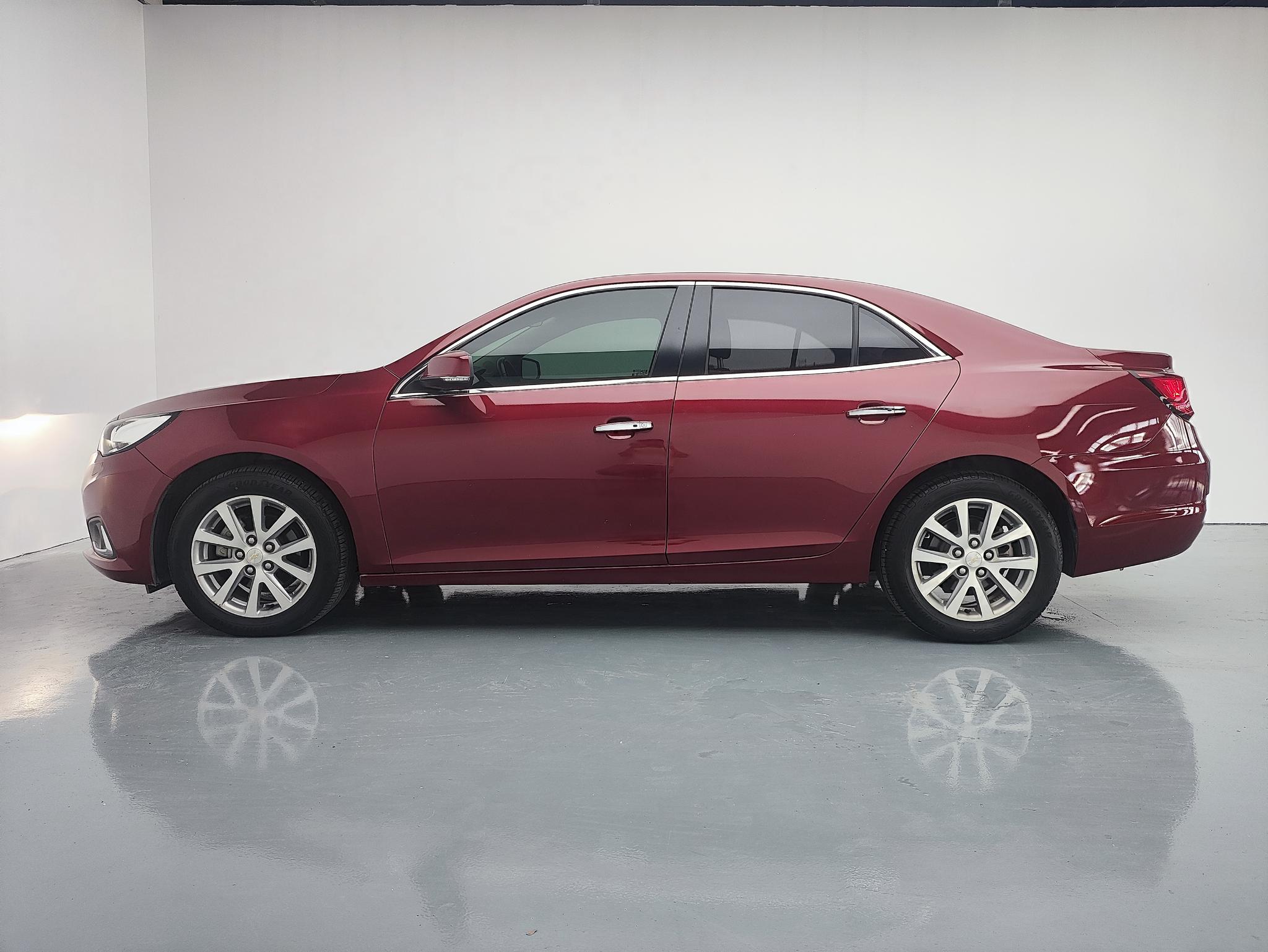 Chevrolet Malibu 2018 530T Automatic Luxury – фото 4