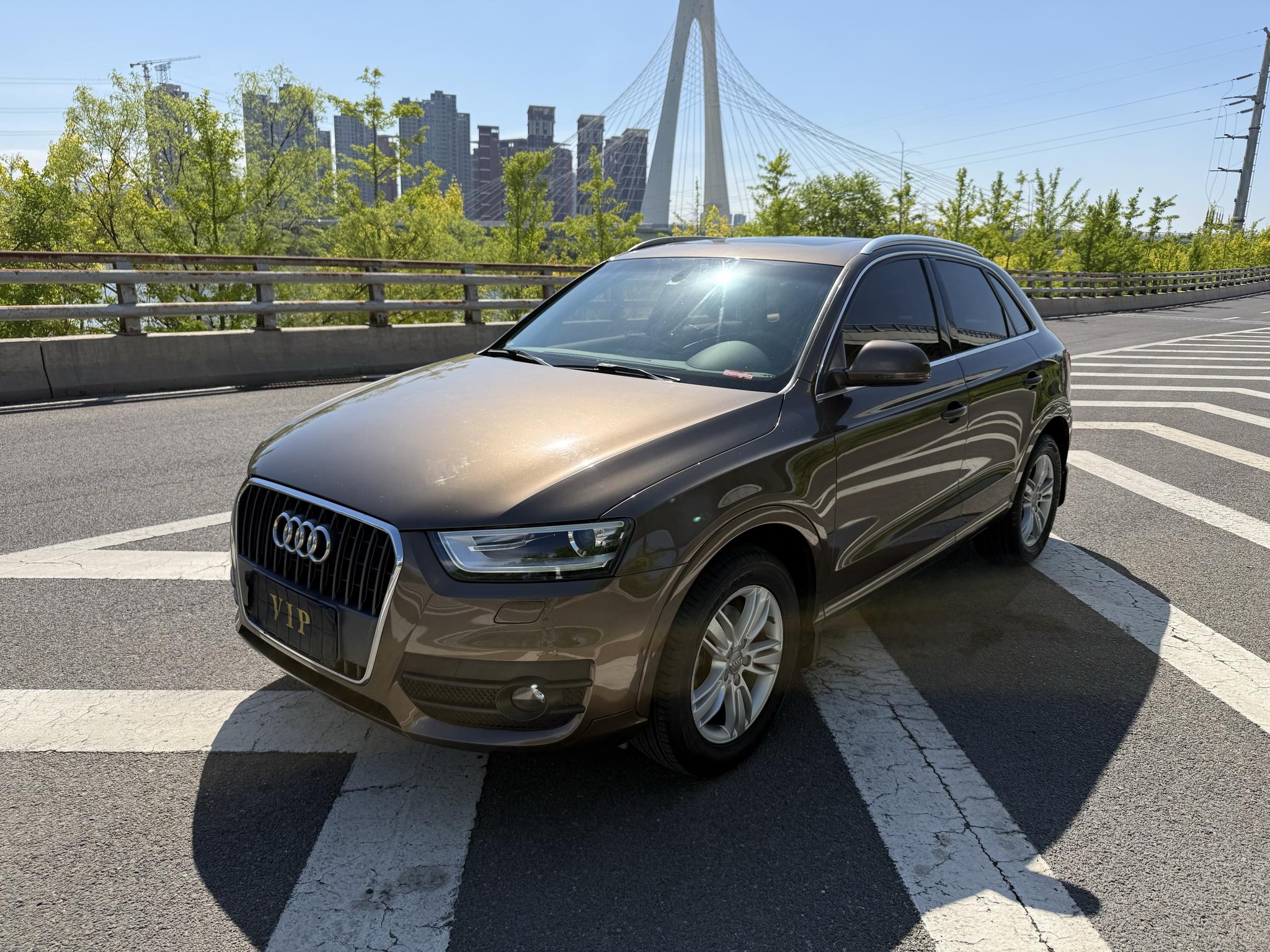 AUDI Q3 2015 модификация 30 TFSI Com f ort – фото 1