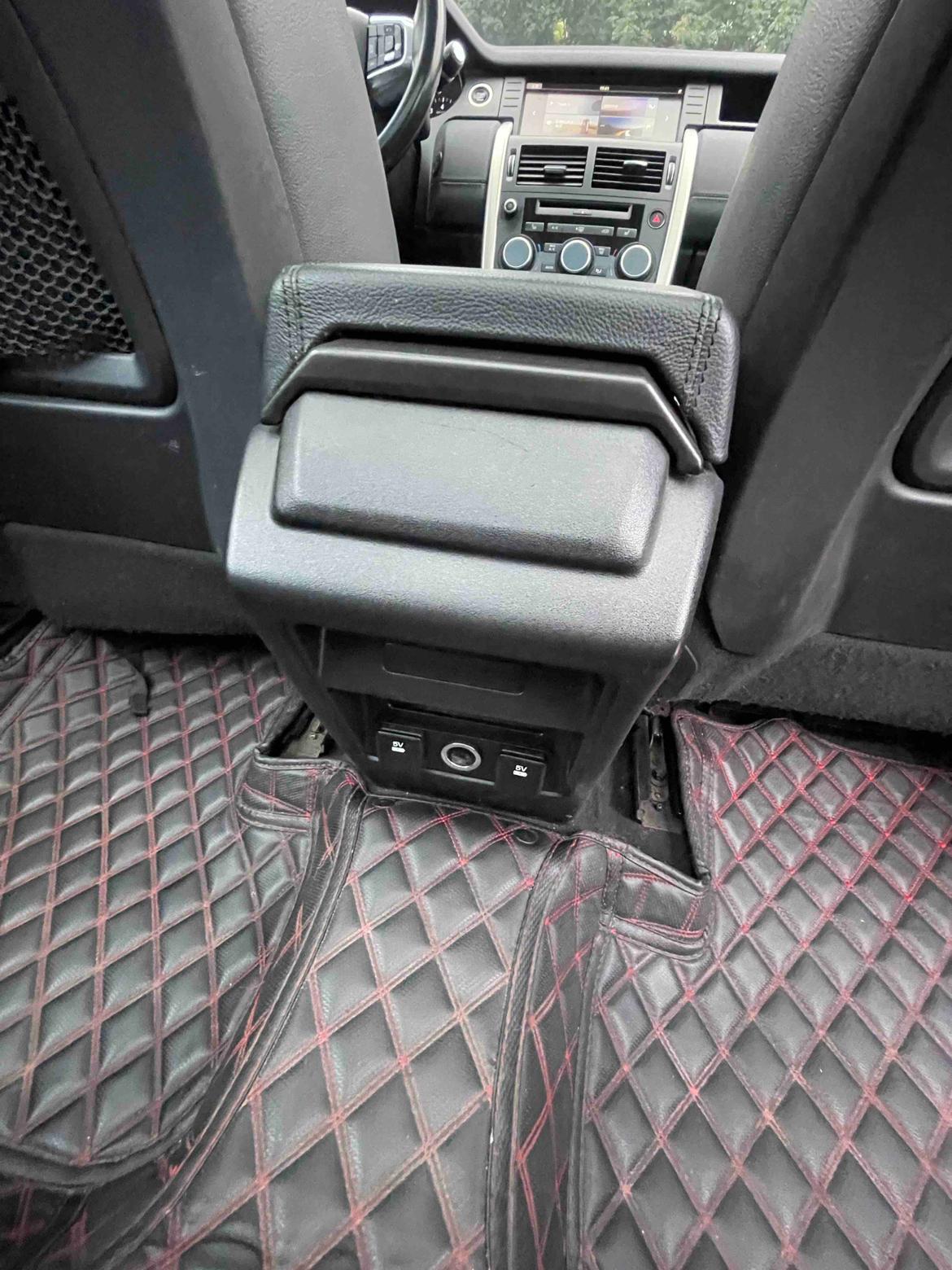 Land Rover Discovery Sport 2017 модификация 2.0T HSE – фото 19