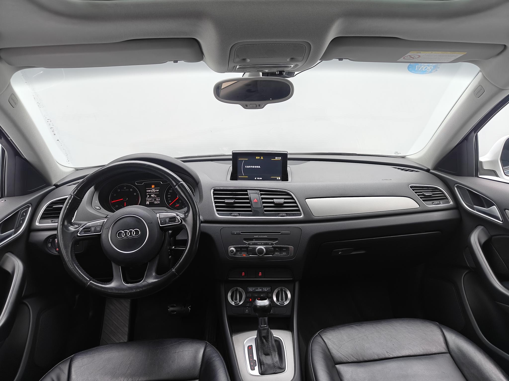 Audi Q3 2015 35 TFSI Entry – фото 9