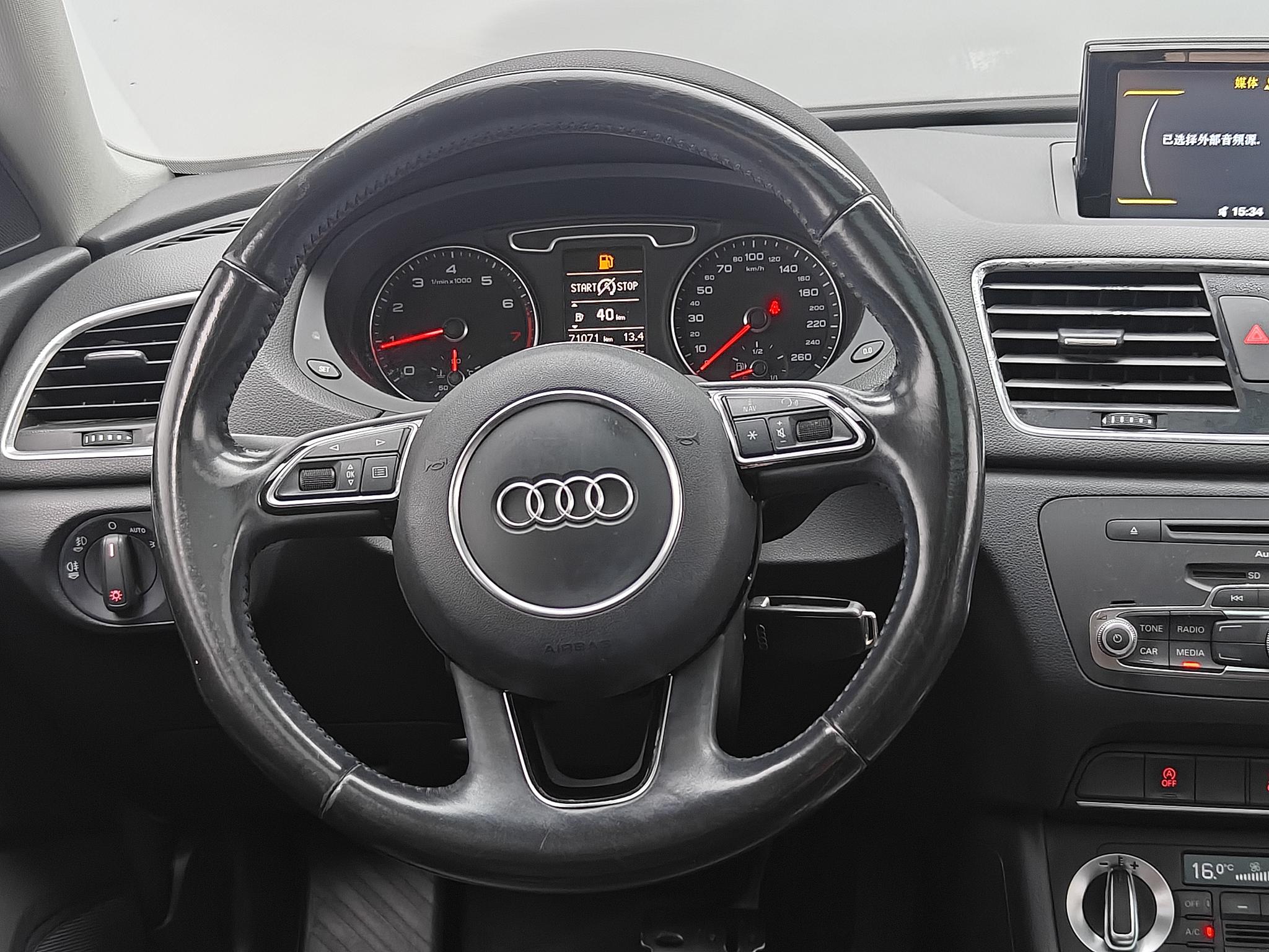 Audi Q3 2015 35 TFSI Entry – фото 11