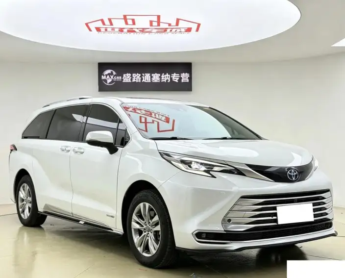 Toyota Sienna 2021 Model 2.5L Hybrid Platinum edition – фото 3