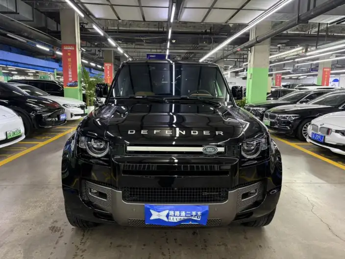 Land Rover Defender 2023 Model Facelift 110 P400 X-Dynamic HSE – фото 2