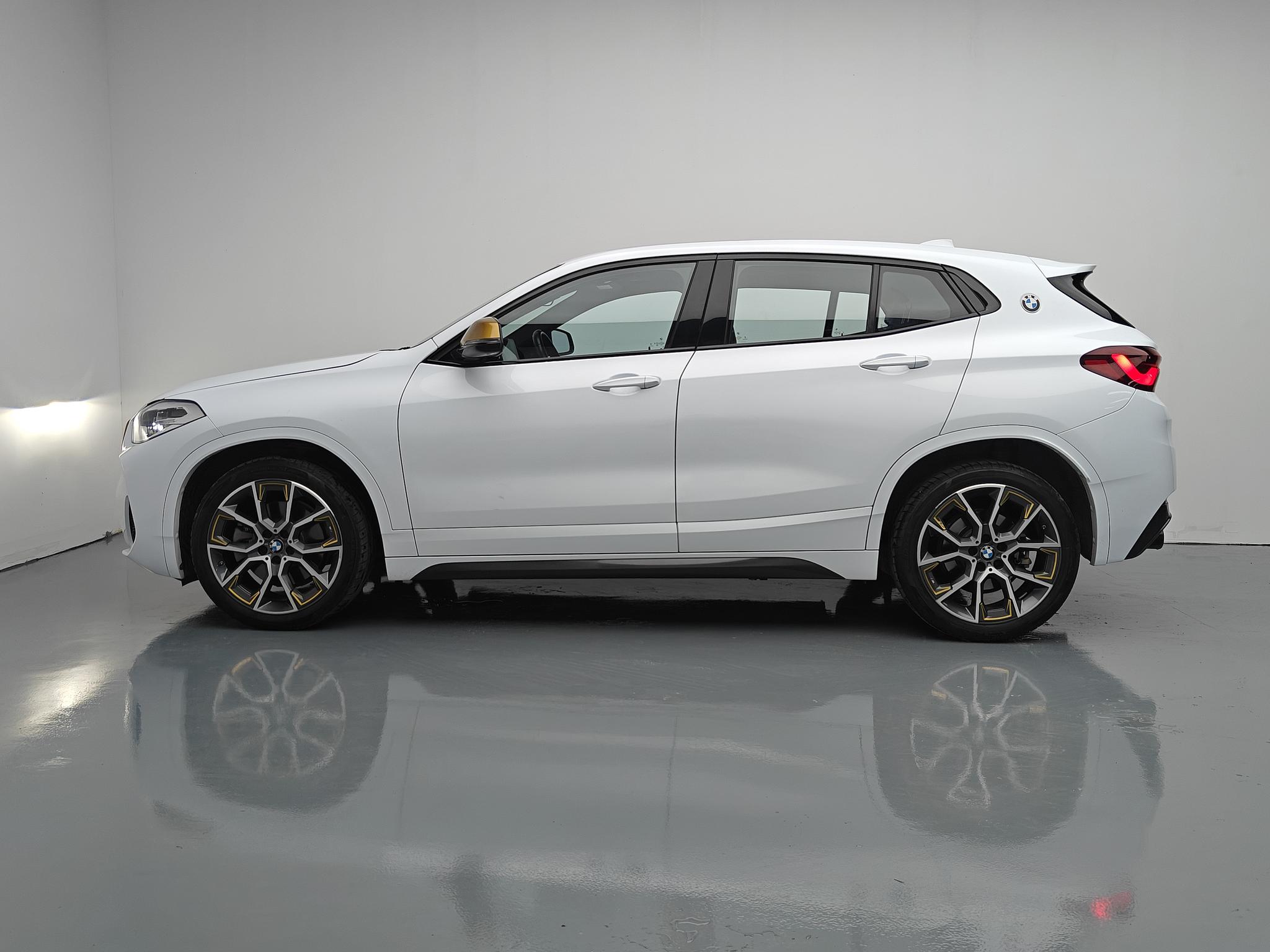 BMW X2 Раздел 2023 sDrive25i Bright Edition – фото 4
