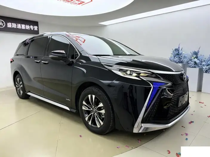 Granvia 2024 Model Intelligent Hybrid 2.5L 2WD Deluxe Edition – фото 3