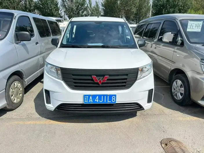 WULING Hongguang Plus 2019 Model 1.5T Manual Standard Model 5 seat – фото 2