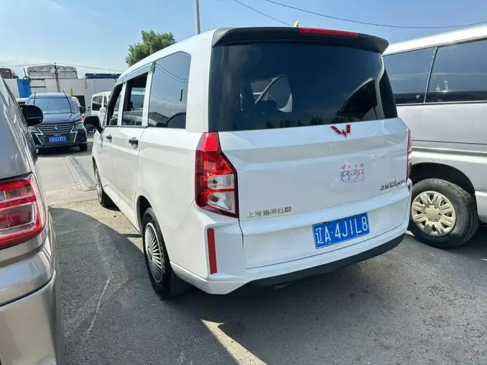 WULING Hongguang Plus 2019 Model 1.5T Manual Standard Model 5 seat – фото 4