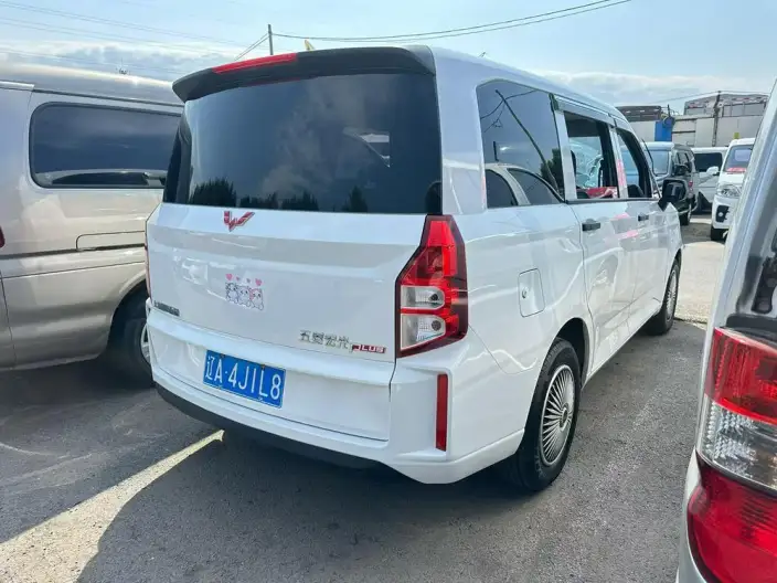 WULING Hongguang Plus 2019 Model 1.5T Manual Standard Model 5 seat – фото 6