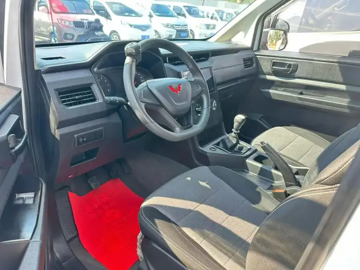 WULING Hongguang Plus 2019 Model 1.5T Manual Standard Model 5 seat – фото 7