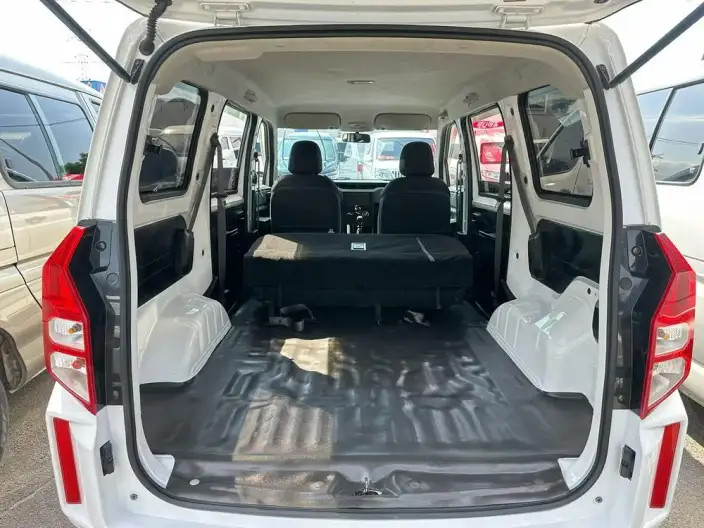 WULING Hongguang Plus 2019 Model 1.5T Manual Standard Model 5 seat – фото 9