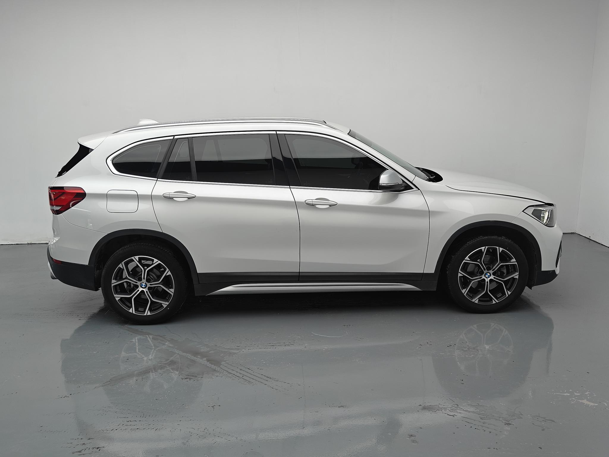 BMW X1 2021 sDrive20Li Premium – фото 8