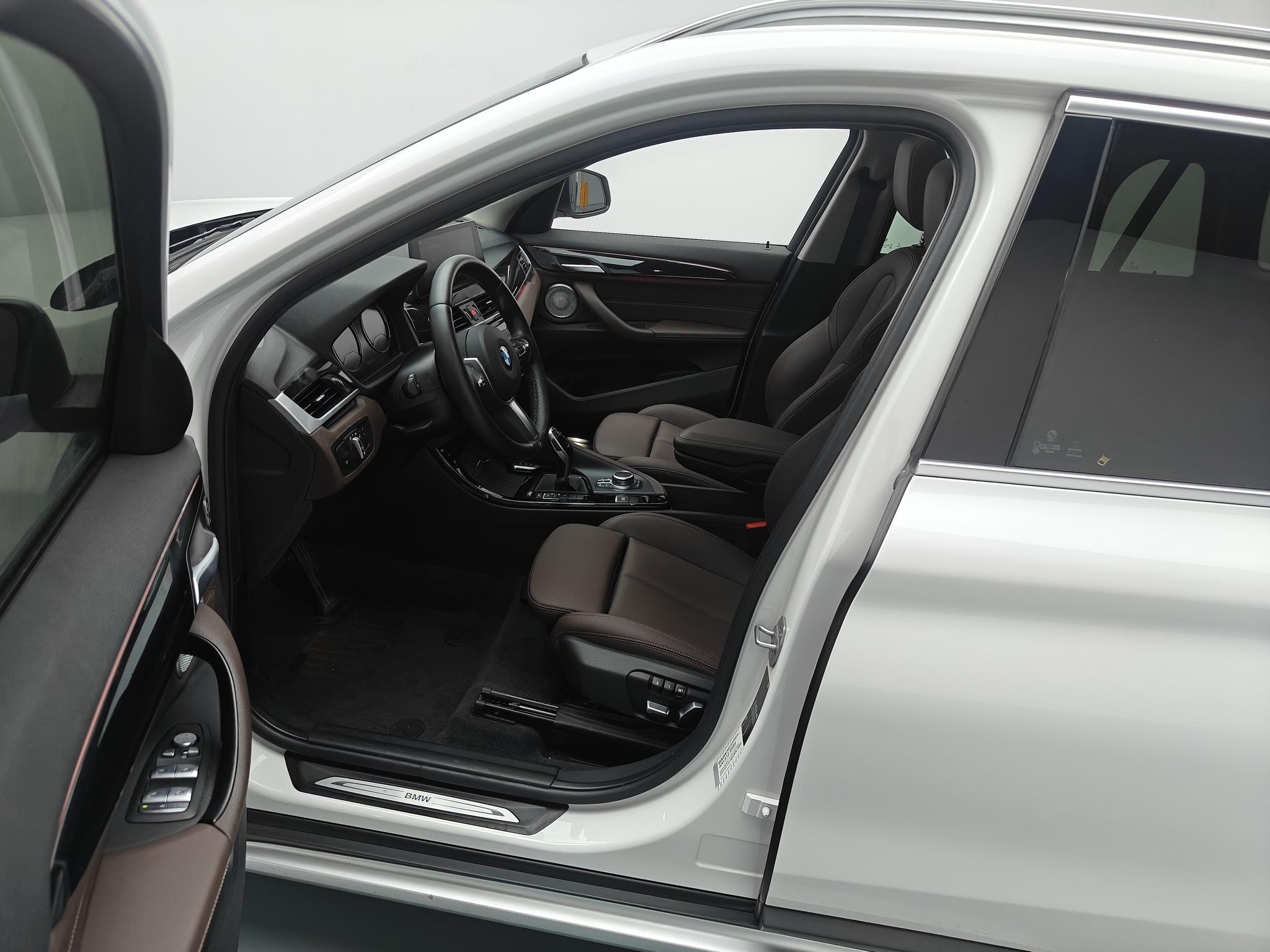 BMW X1 2021 sDrive20Li Premium – фото 12