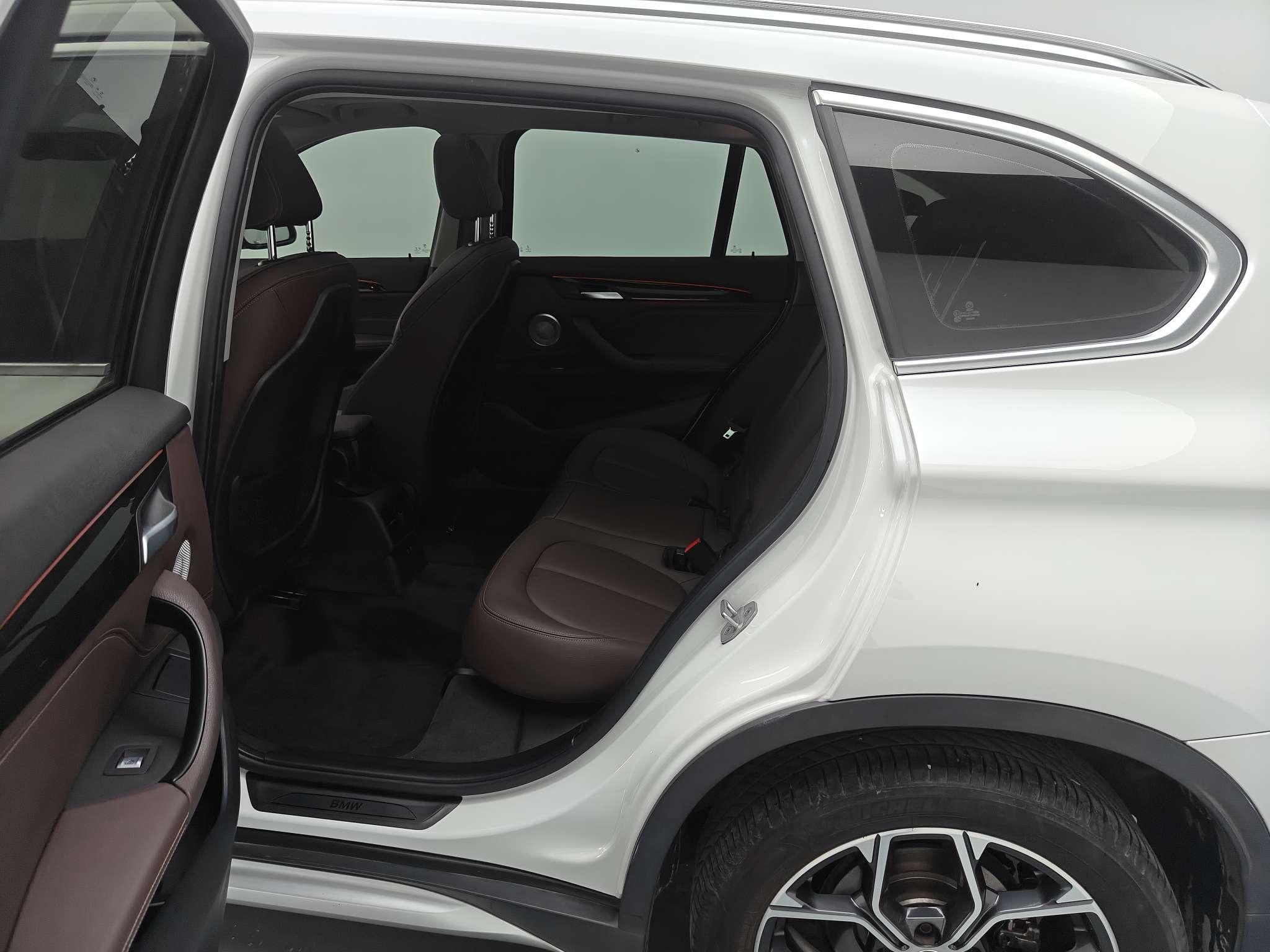 BMW X1 2021 sDrive20Li Premium – фото 13