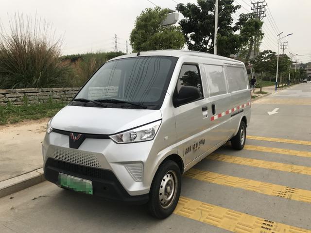 WULING EV 50 2021 Van Logistics Truck Bochuang Penghui 43.2kWh Huichuan 2 Generation Electric Control