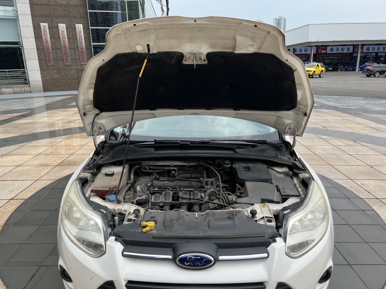 Ford Focus Sedan 2012 1.6L Automatic Comfort – фото 18
