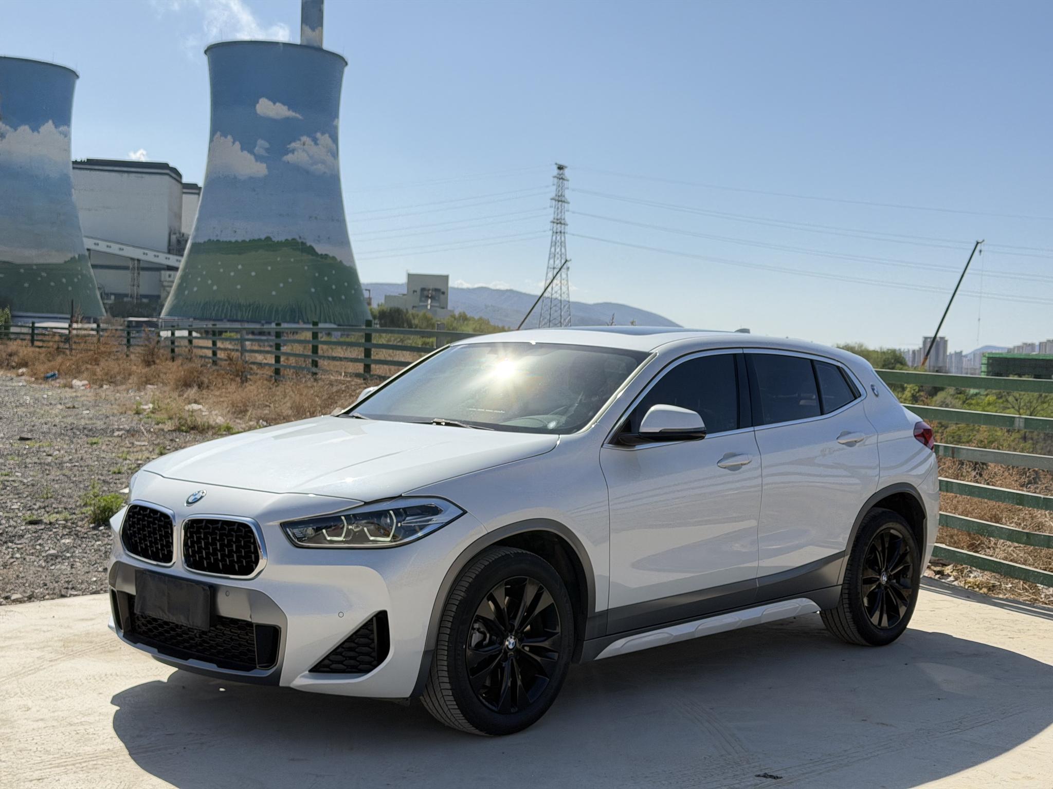 BMW X2 Раздел 2023 sDrive25i M O f f -road Set – фото 1