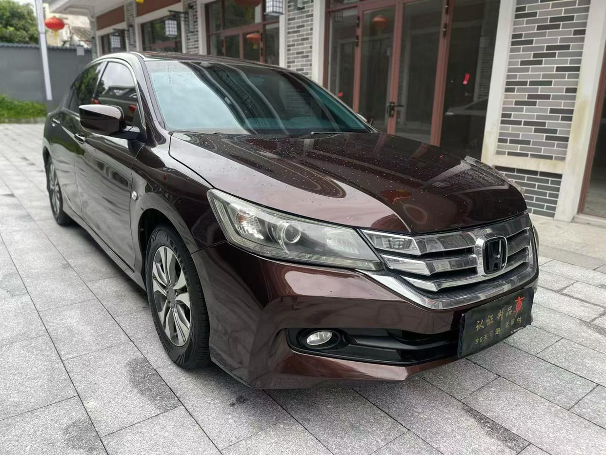 Honda Accord 2014 2.0L EX Luxury – фото 3