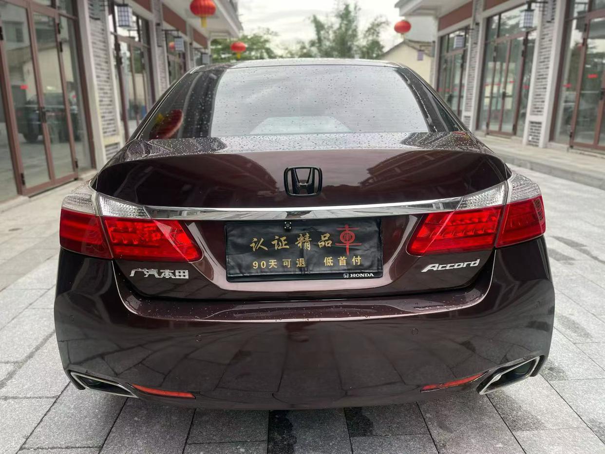 Honda Accord 2014 2.0L EX Luxury – фото 8