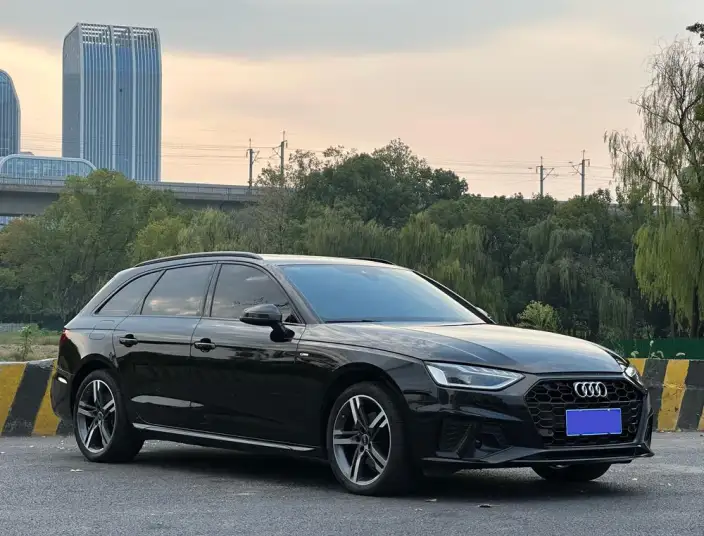 Audi A4 Imported 2022 Model Avant 40 TFSI Fashion Dynamic Model – фото 3
