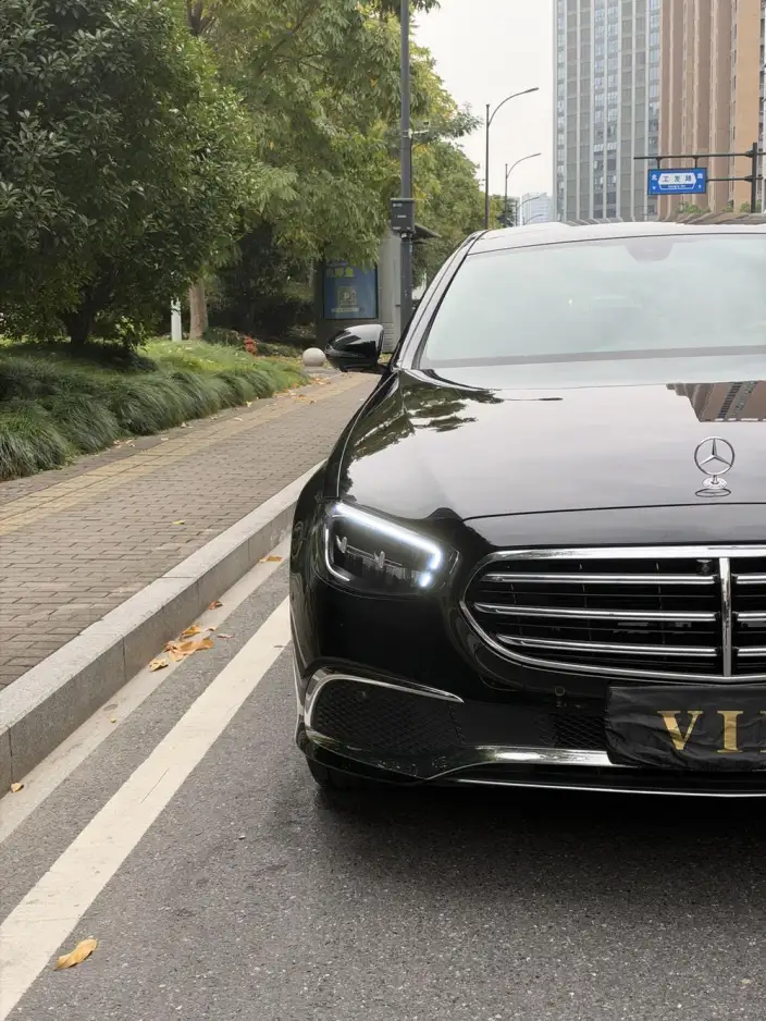 Mercedes-Benz E-Class 2023 Model E 300 L Luxury Model sedan – фото 9