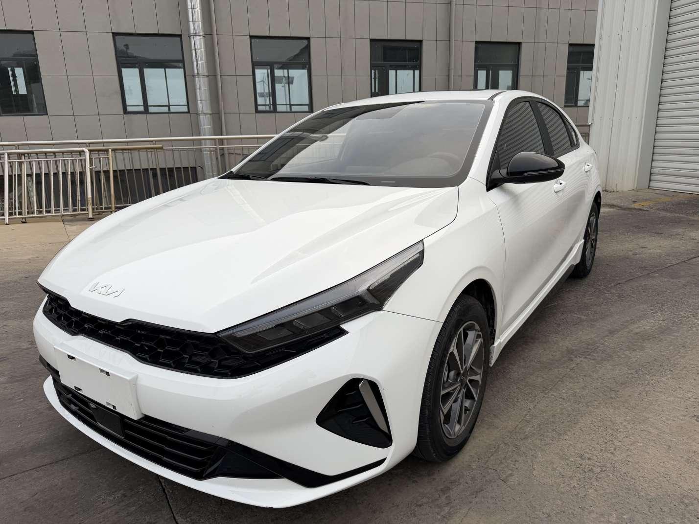 Kia K3 Раздел 2023 1.4T DCT Deluxe Edition – фото 1