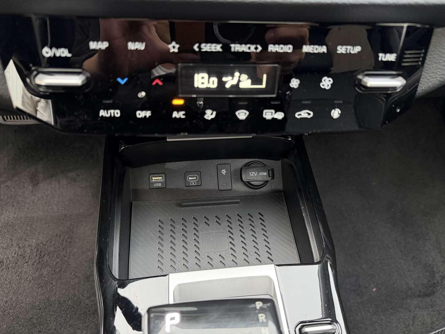 Kia K3 Раздел 2023 1.4T DCT Deluxe Edition – фото 12