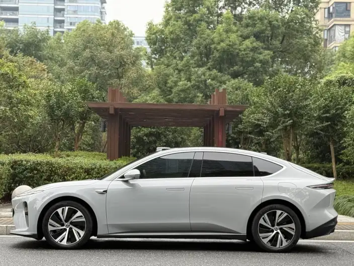 NIO ET5 2024 Model 75kWh – фото 4