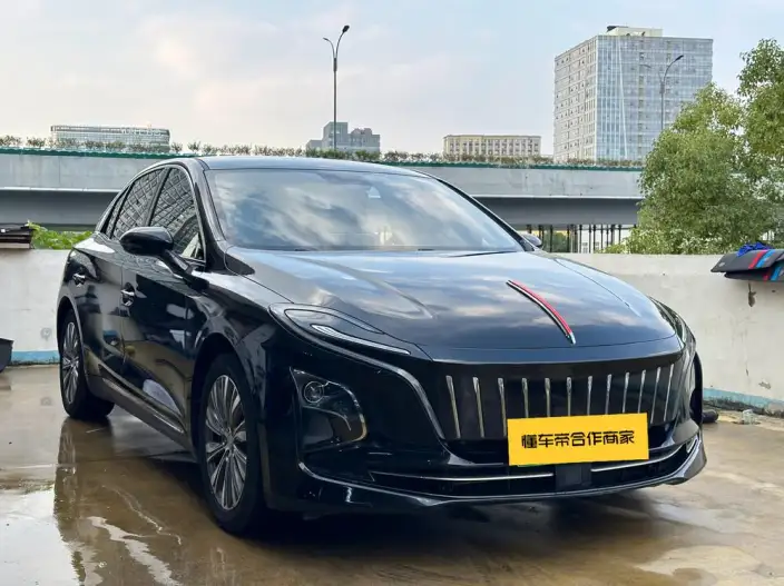 Hongqi E-QM5 2024 Model 450KM Travel Edition 100kW – фото 3