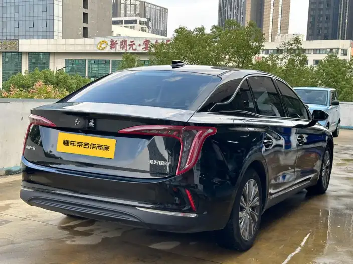 Hongqi E-QM5 2024 Model 450KM Travel Edition 100kW – фото 6