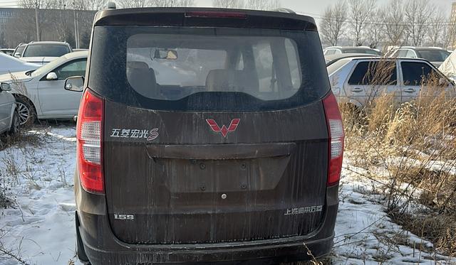 Wuling Hongguang 2016 1.5L S Comfort – фото 4