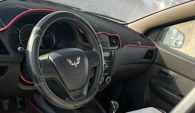 Wuling Hongguang 2016 1.5L S Comfort – фото 9