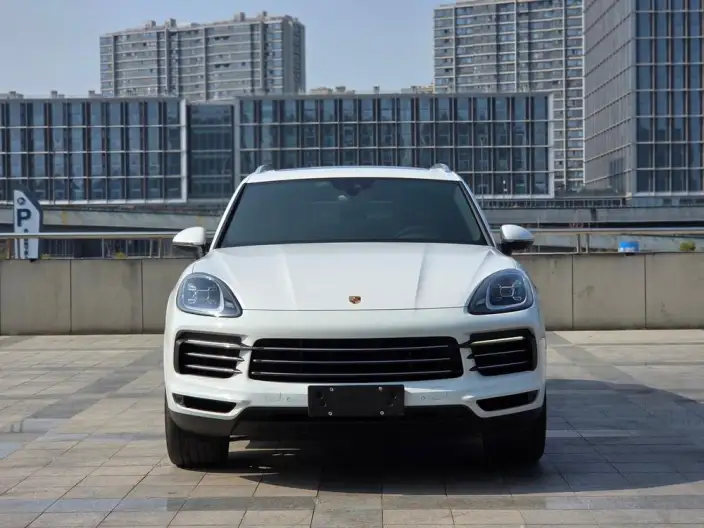 Cayenne 2019 Model Cayenne 3.0T – фото 2