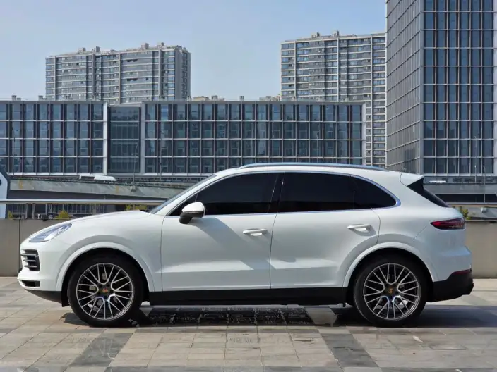 Cayenne 2019 Model Cayenne 3.0T – фото 3