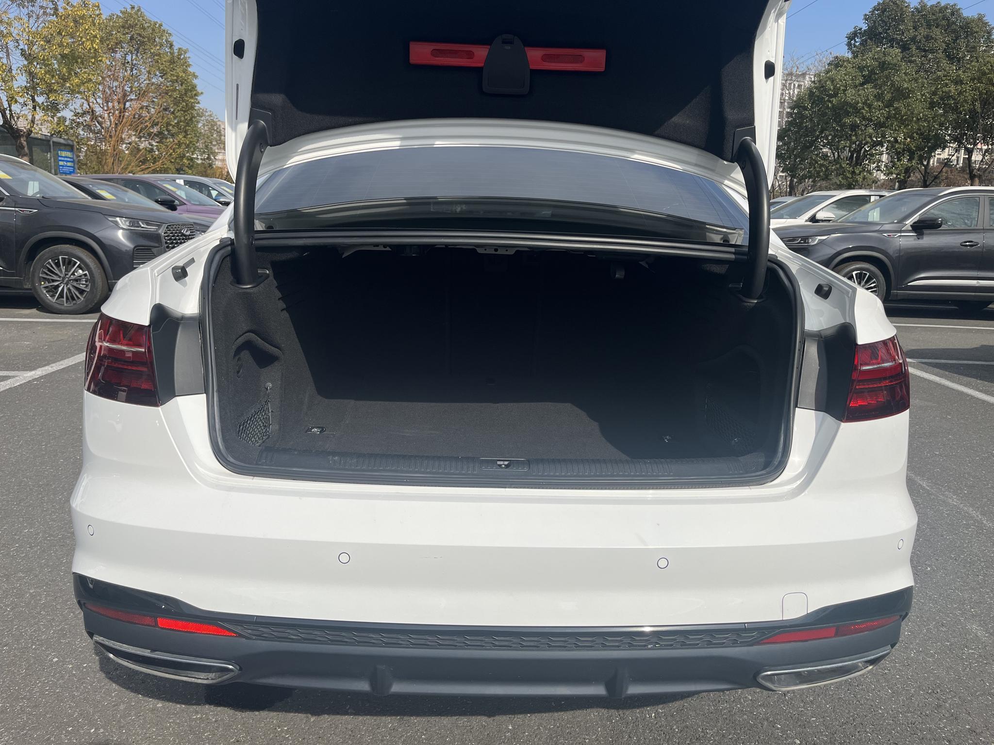 Audi A4L 2022 40 TFSI Luxury Dynamic – фото 13
