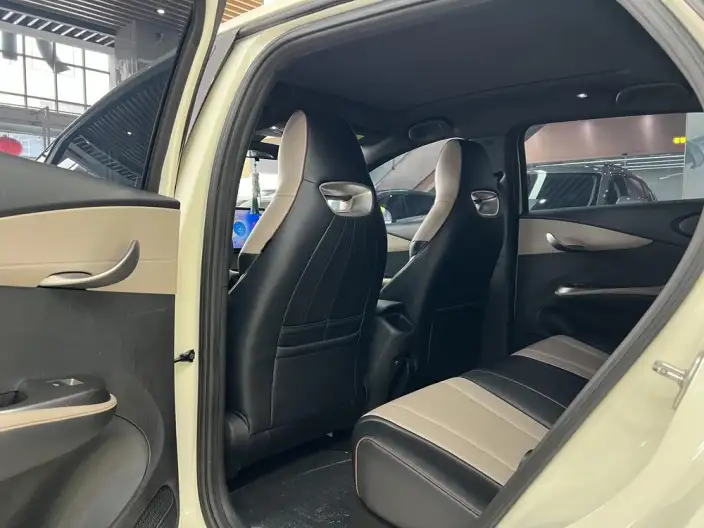 BYD Dolphin 2023 Model Fashion Edition – фото 10