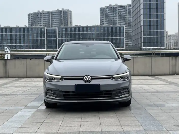 Volkswagen Golf 2021 Model 280TSI DSG Pro – фото 2