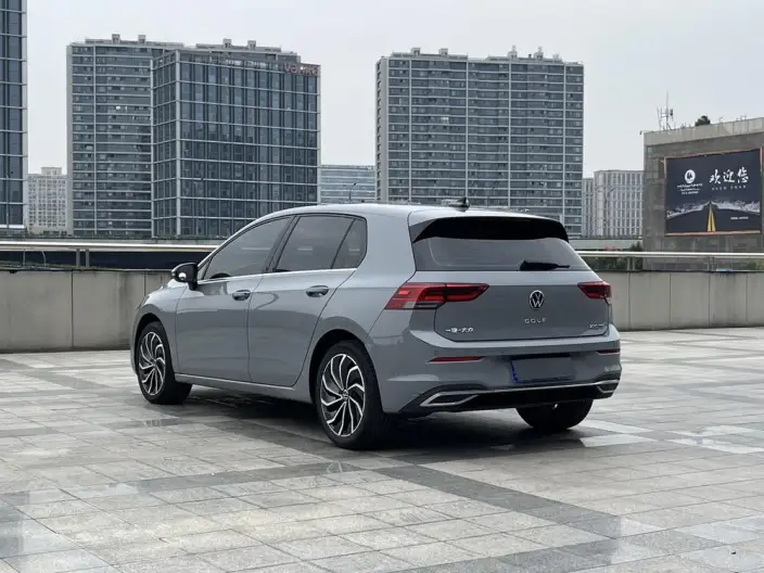 Volkswagen Golf 2021 Model 280TSI DSG Pro – фото 4