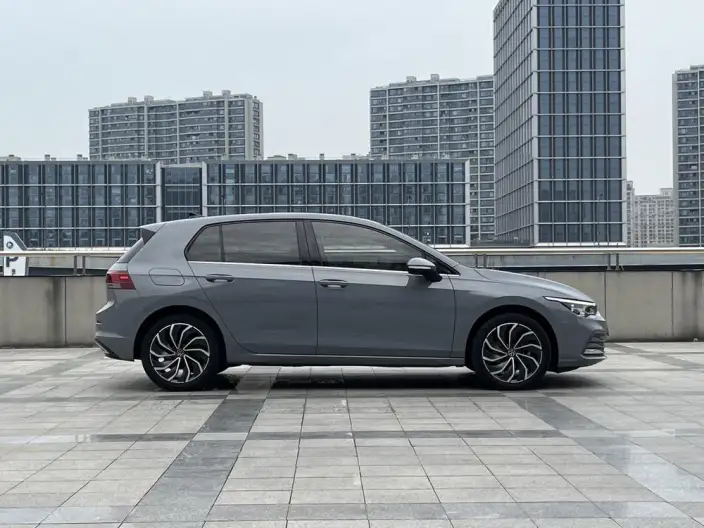 Volkswagen Golf 2021 Model 280TSI DSG Pro – фото 6
