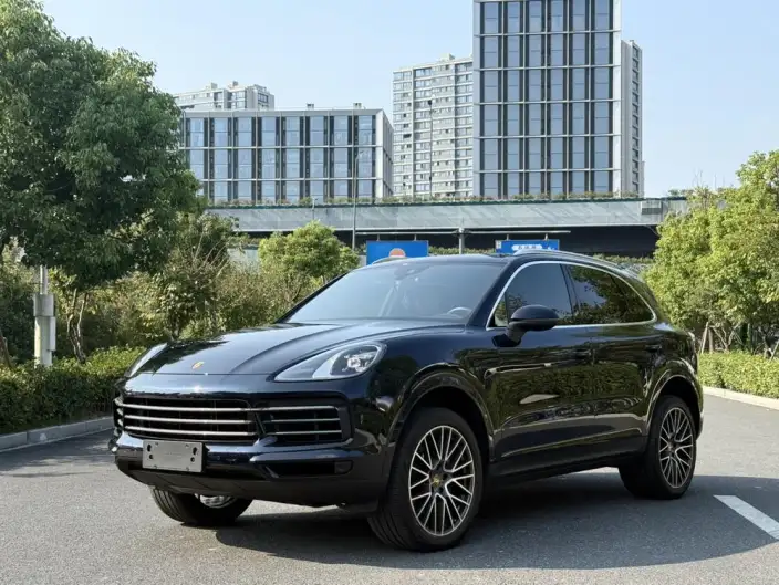 Cayenne 2019 Model Cayenne 3.0T – фото 1