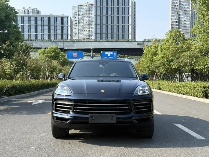 Cayenne 2019 Model Cayenne 3.0T – фото 2