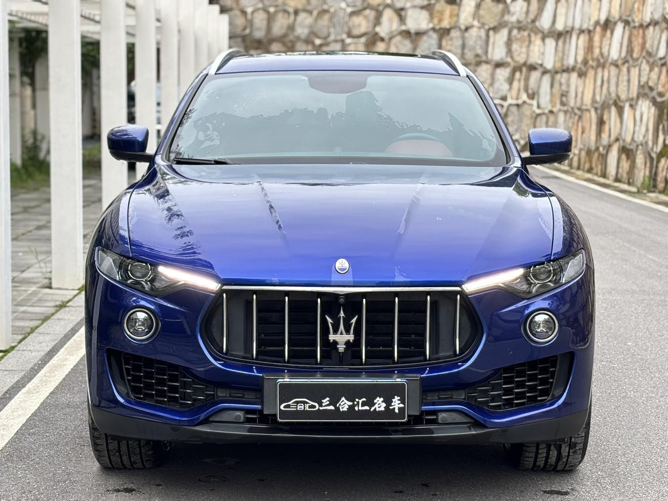 Maserati Levante 2018 3.0T 350Hp Classic – фото 3