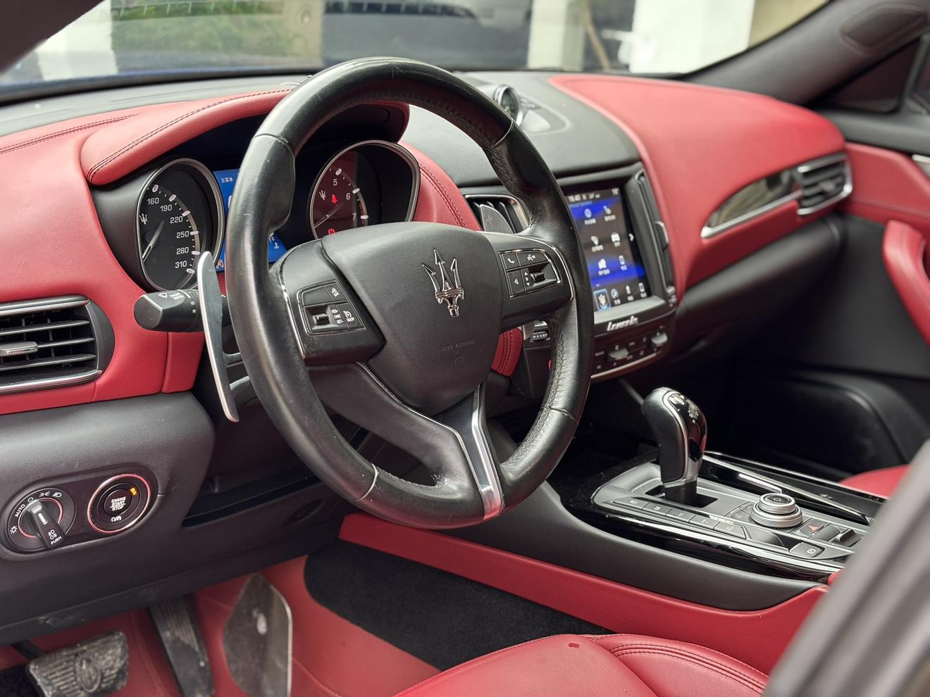 Maserati Levante 2018 3.0T 350Hp Classic – фото 7