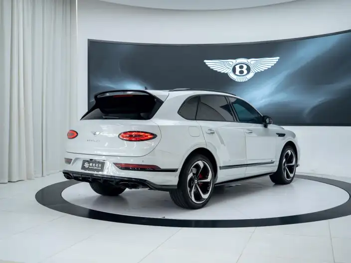 Bentayga 2022 Model 4.0T V8 S – фото 5