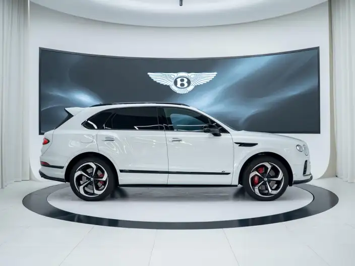 Bentayga 2022 Model 4.0T V8 S – фото 6