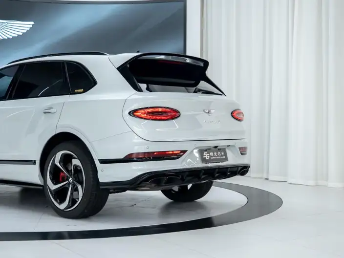 Bentayga 2022 Model 4.0T V8 S – фото 9