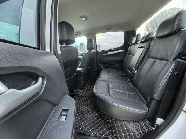 D-MAX 2015 модификация 2.5T 4WD автоматическое Chao Luxury 4JK1 – фото 7