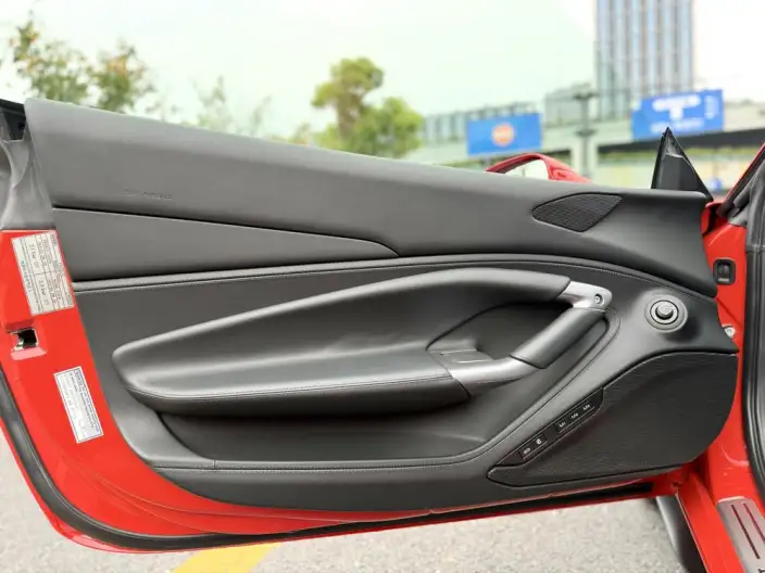 Ferrari F8 2019 Model Tributo 3.9T V8 – фото 10
